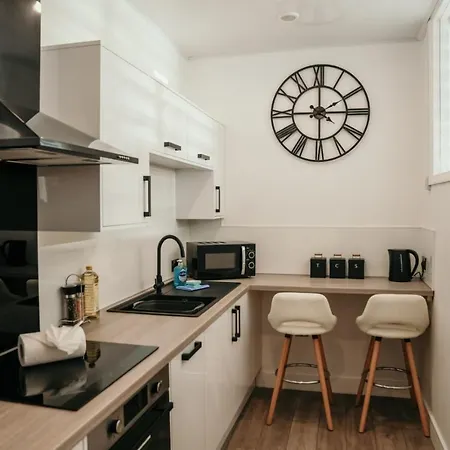 Apartment 6 Burnett By Prestige Sa *